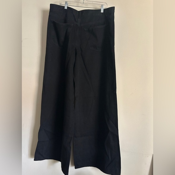 Universal Thread Women's Mid-Rise Super Wide Leg Jeans Size 16 - Picture 2 of 9